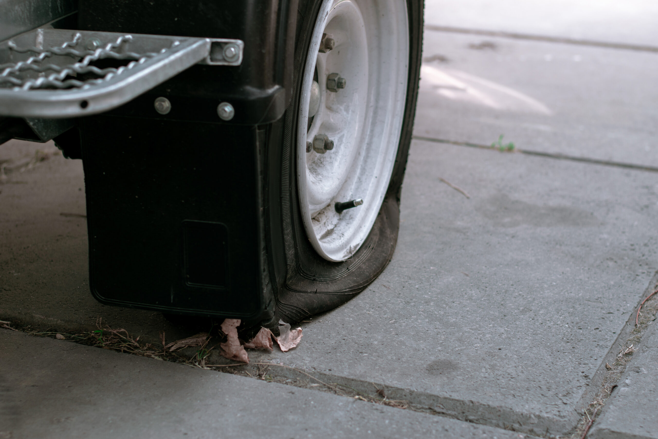 semi truck tire repair